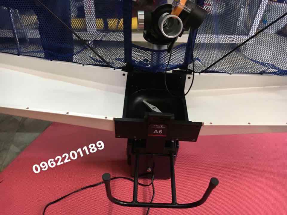 Máy bắn bóng bàn Y&T A6