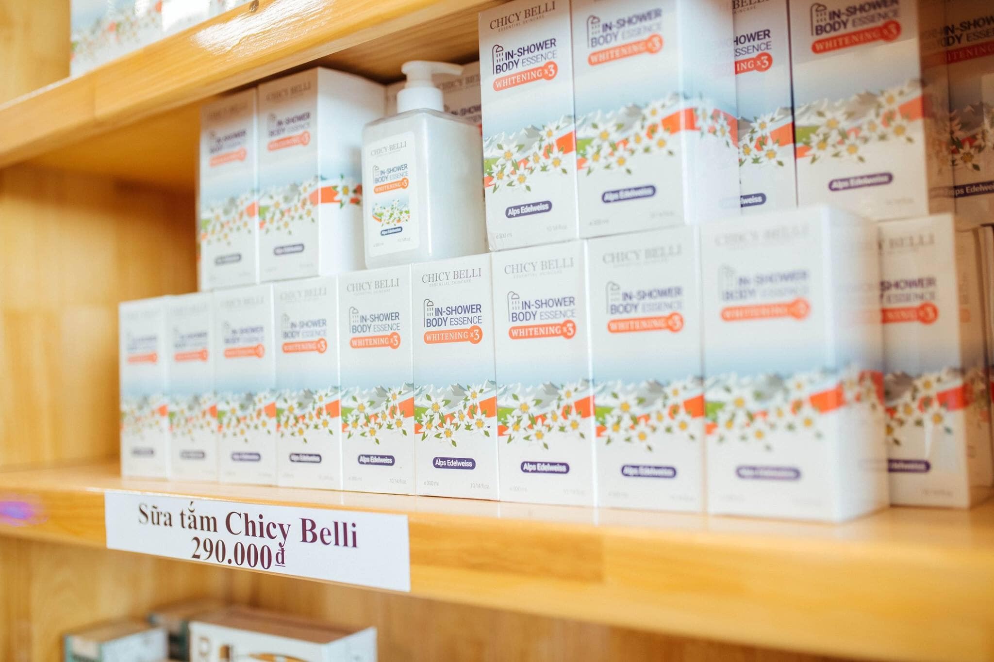 Sữa tắm làm trắng sáng da chicy belli