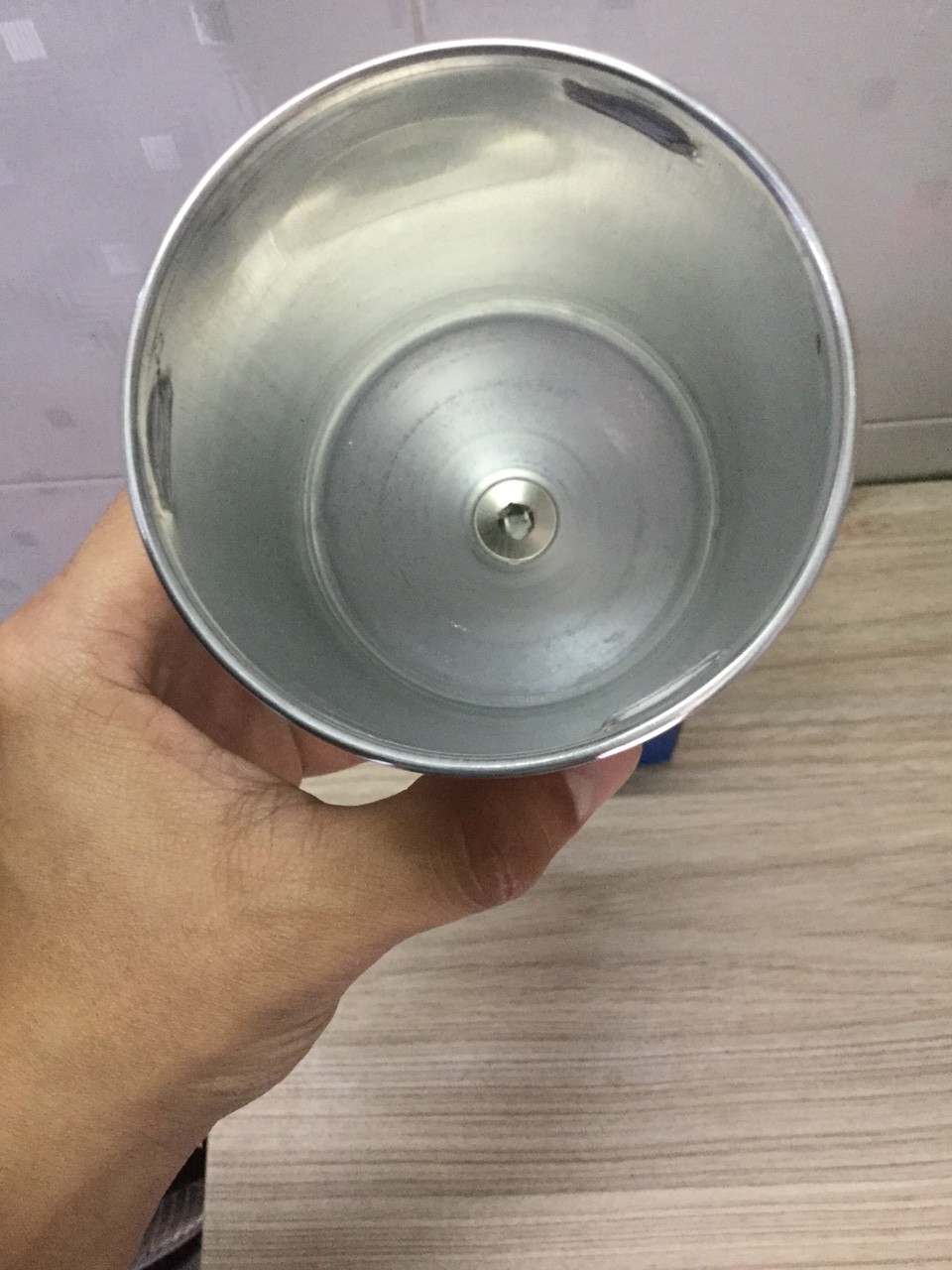 Cốc chứa sơn Meiji 4GB-U