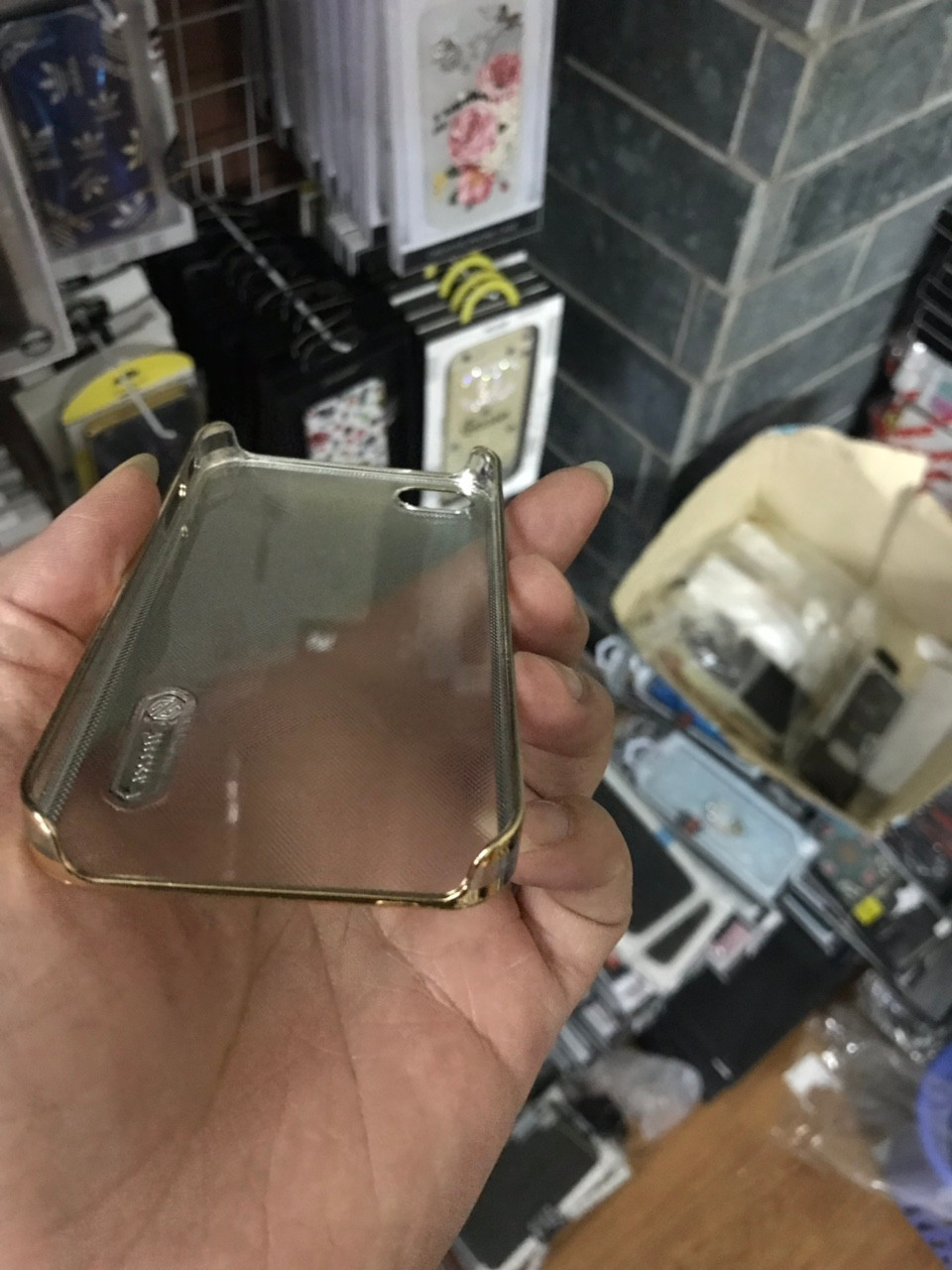 Ốp lưng Iphone 4 Nillkin