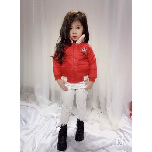 16983943 , 13400004 , 15_13400004 , 180000 , Ao-khoac-be-gai-theu-hinh-vuong-mien-ao-phao-sieu-am-cho-be-tu-9-25kg-15_13400004 , sendo.vn , Áo khoác bé gái thêu hình vương miện - áo phao siêu ấm cho bé từ 9-25kg Áo khoác bé gái thêu hình vương miện - áo phao siêu ấm cho bé từ 9-25kg