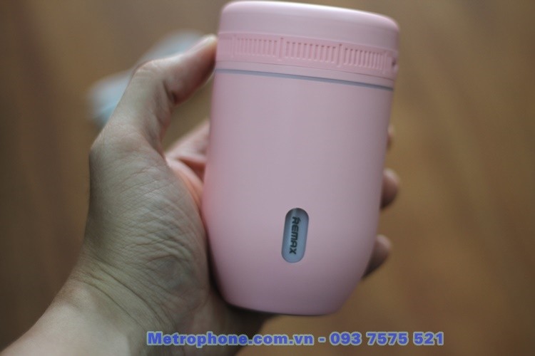 Máy tạo độ ẩm mini Humidifier Remax RT-EM03