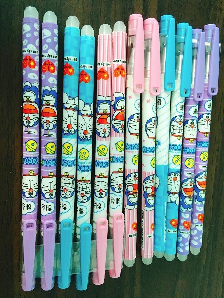 Hộp 12 bút mực xoá được doremon