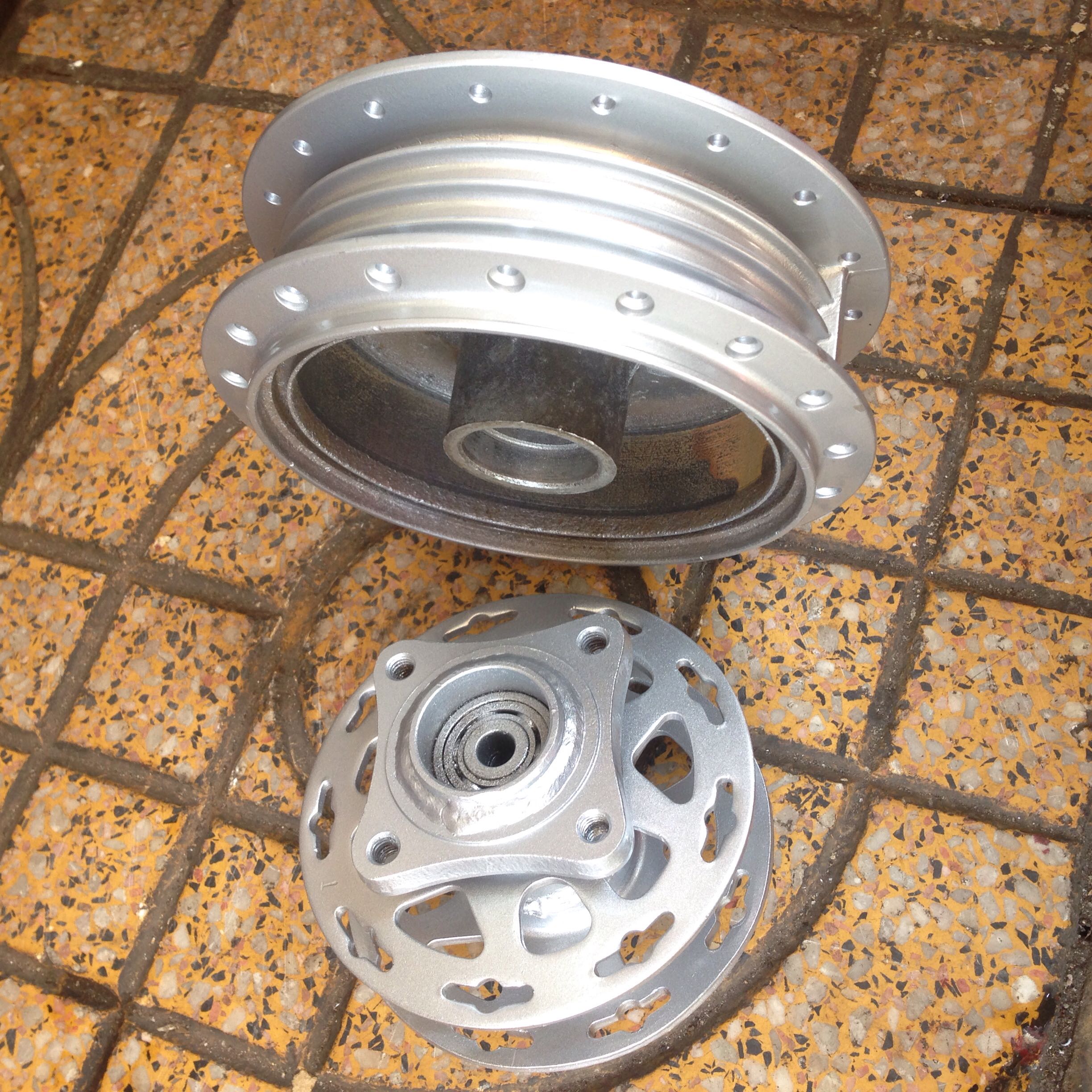Cặp Đùm Trước Yass Sau Sirius - 0119