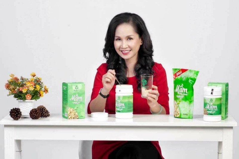 350ML MẬT ONG HOA BẠC HÀ + 350G MẦM ĐẬU NÀNH 3