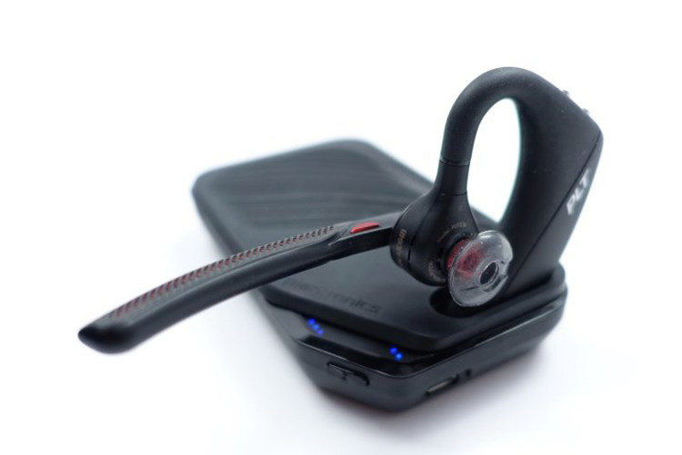 TAI NGHE BLUETOOTH PLANTRONICS VOYAGER 5200