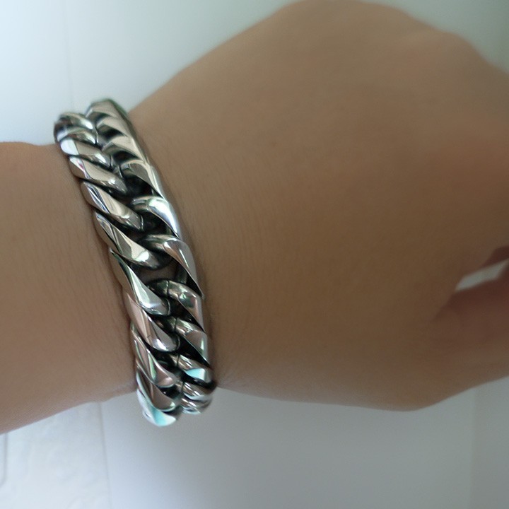 Lắc đeo tay inox dành cho nam. - 3