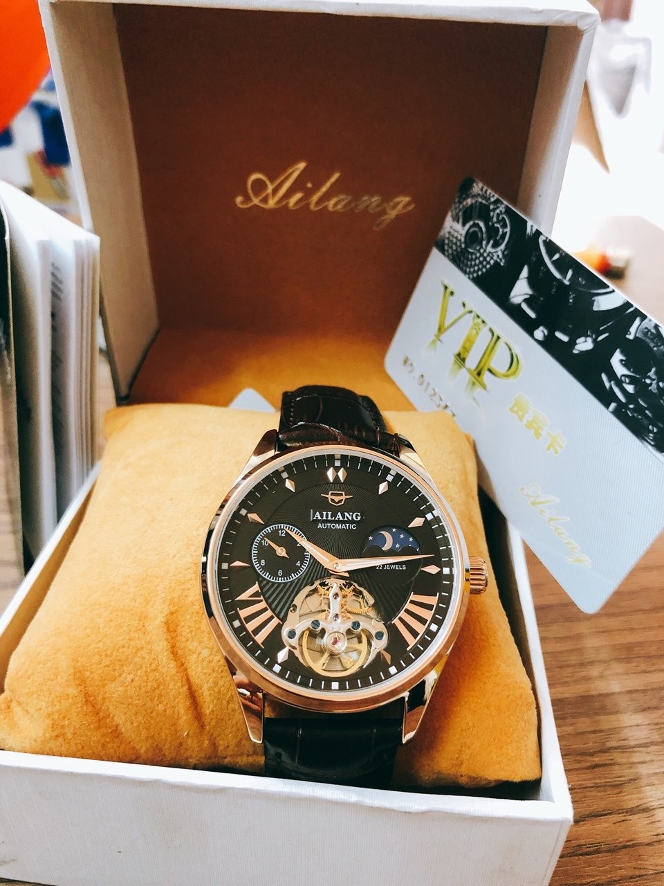 Đồng hồ đeo tay YILEIQI DH167