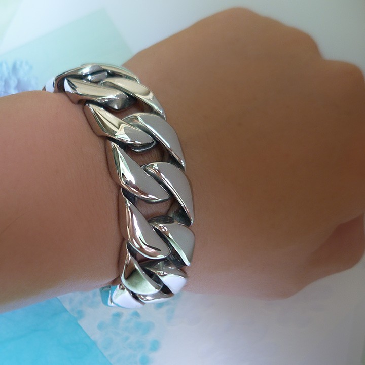 Lắc đeo tay inox dành cho nam. - 14