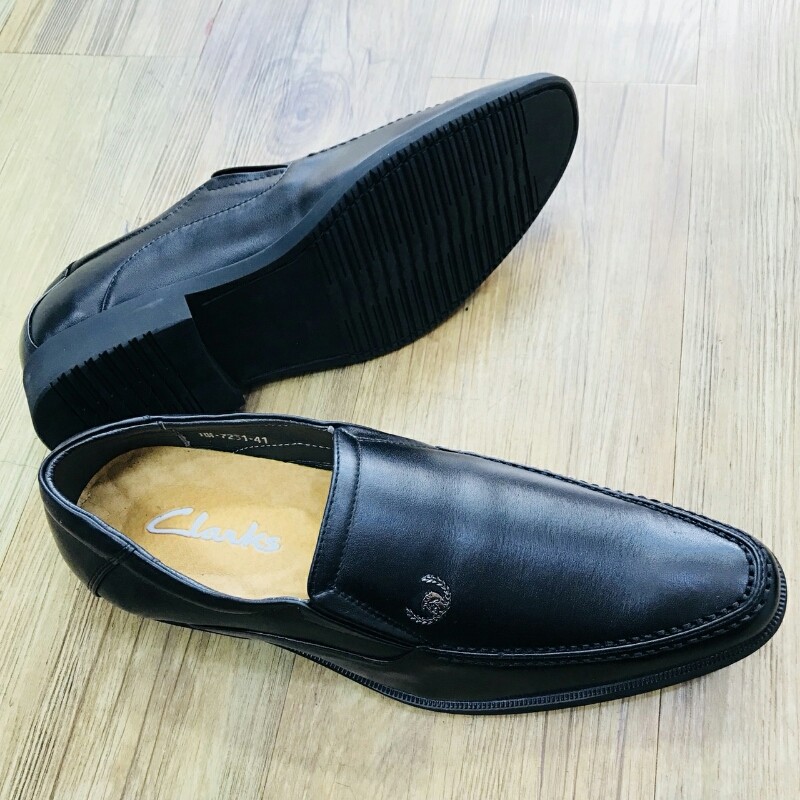 Giày Mọi Đế Tây CLARKS HN 7231 đen 5
