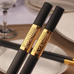 Combo 2 Hộp 20 đôi đũa hợp kim viền vàng Hàn quốc Tặng kèm vỉ bàn chải than tre hoạt tính Hàn Quốc