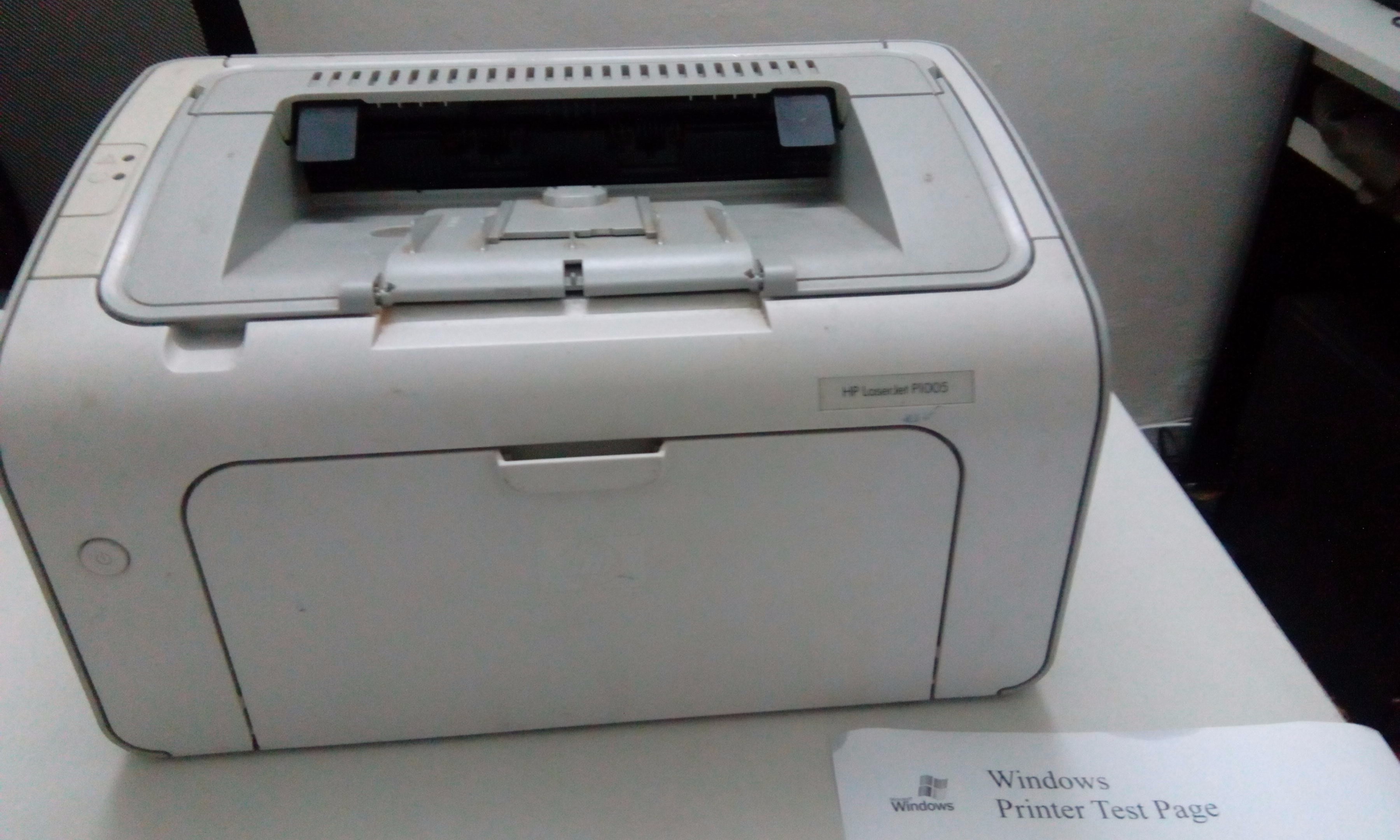Máy in laser đen trắng HP P1005 - A4