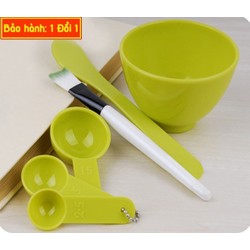 Bộ trộn mặt nạ đắp mặt 4 in 1 giúp bạn dễ dàng trộn và đắp lên mặt