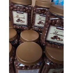 Kẹo Milk Chocolate Almonds Kirkland - 1.36kg