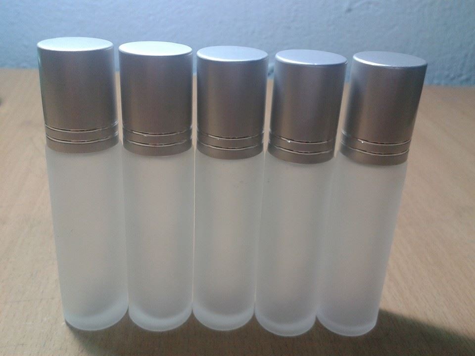 Bộ 5 Chai bi lăn đựng tinh dầu 10 ml