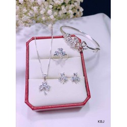Bộ trang sức bạc cỏ ba lá Bộ trang sức bạc cỏ ba lá