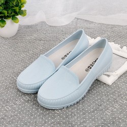 Giày Nhựa Đi Mưa