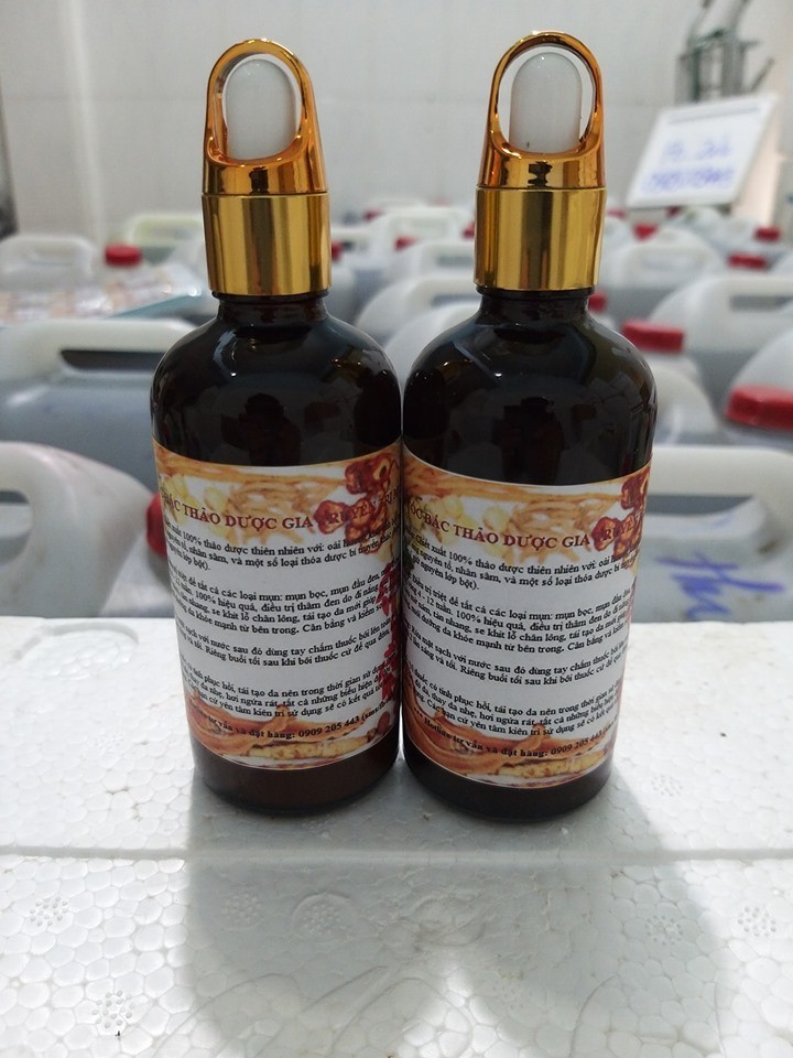 thuốc bắc trị mụn gia truyền & tái tạo da nhân sâm 100ml