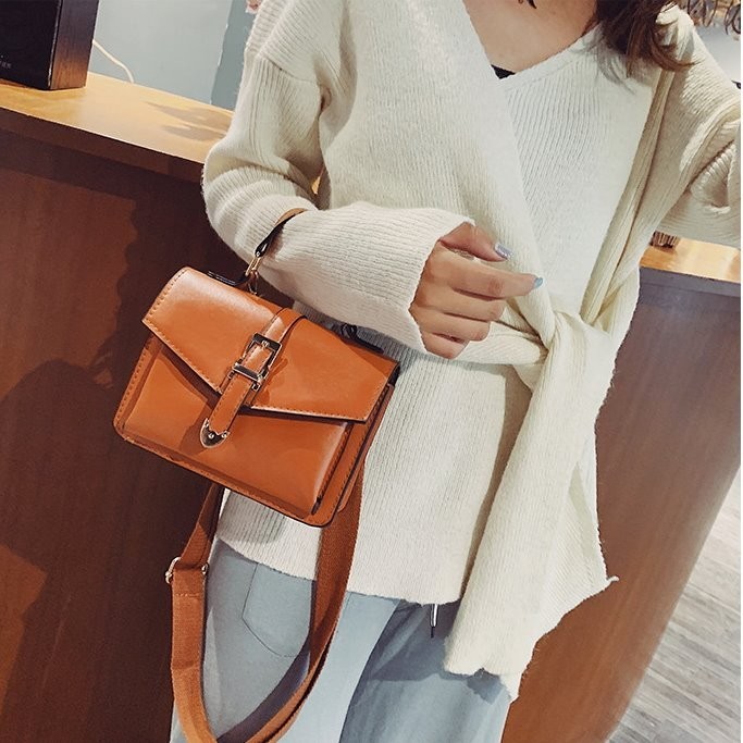 Túi QC khóa 1 dãy |Túi đeo chéo nữ 4