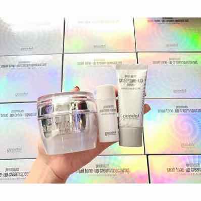 Set Ốc Sên Goodal Premium Snail Tone Up 3