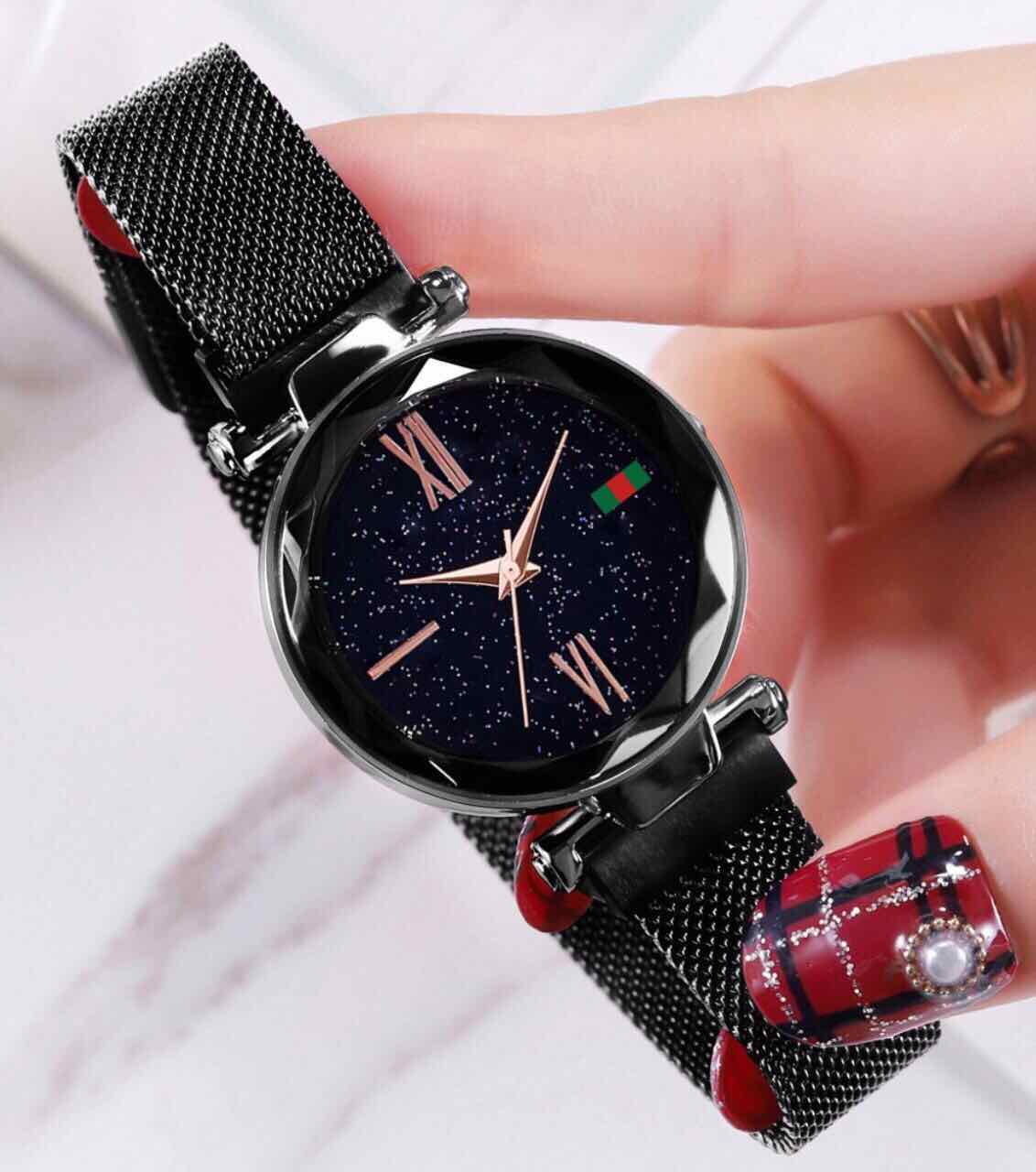 Đồng hồ nữ lắc tay nữ