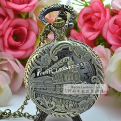 Q042 ĐỒNG HỒ GIẢ CỔ CHẠY PIN