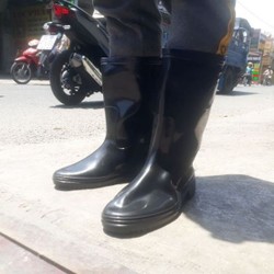 Ủng cao su đi nước nam nữ