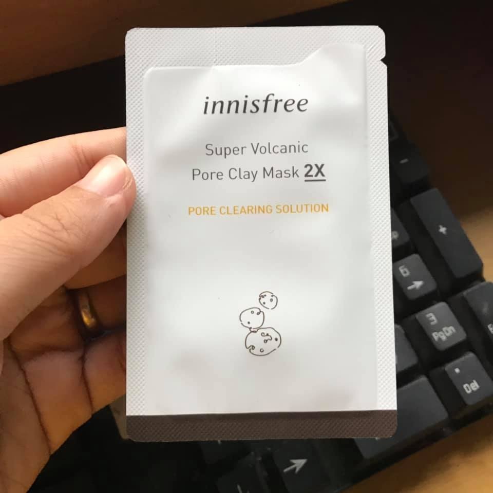 Sample 3ml Mặt Nạ Tro Nui Lửa Trị Mụn đầu đen Chăm Soc Lỗ Chan Long Innisfree Super Volcanic Pore Clay Mask 2x 043