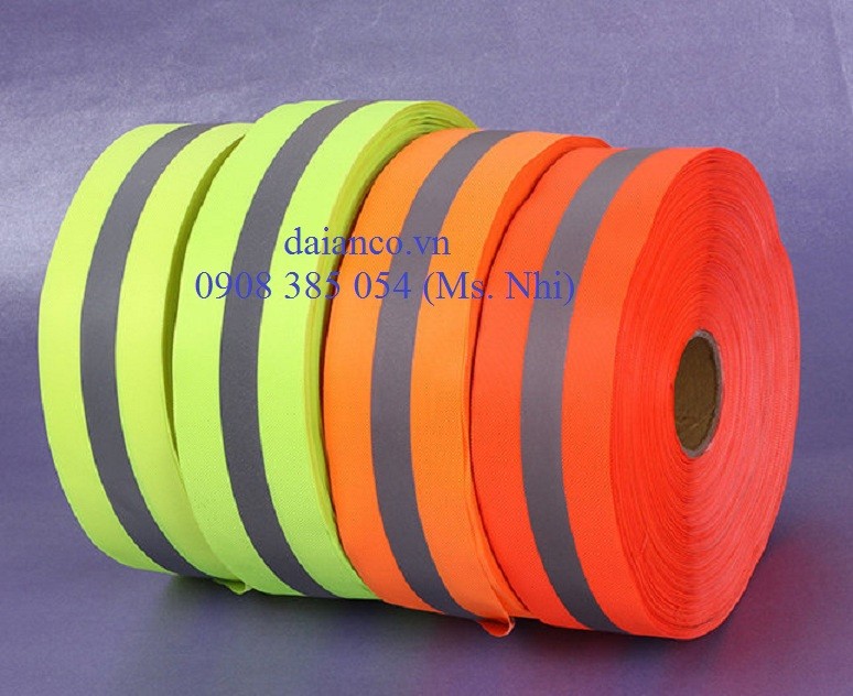 Hình ảnh Giảm giá đặc biệt 10m dây phản quang vải kẻ 5cm may kèm áo, áo mưa, balo- Hình thật, hàng sẵn Hình ảnh Giảm giá đặc biệt 10m dây phản quang vải kẻ 5cm may kèm áo, áo mưa, balo- Hình thật, hàng sẵn