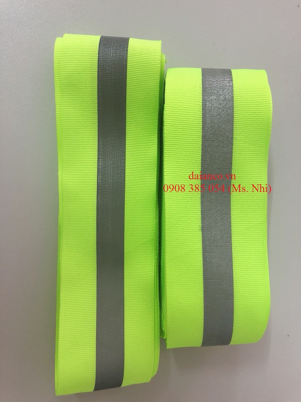 Hình ảnh Giảm giá đặc biệt 10m dây phản quang vải kẻ 5cm may kèm áo, áo mưa, balo- Hình thật, hàng sẵn Hình ảnh Giảm giá đặc biệt 10m dây phản quang vải kẻ 5cm may kèm áo, áo mưa, balo- Hình thật, hàng sẵn