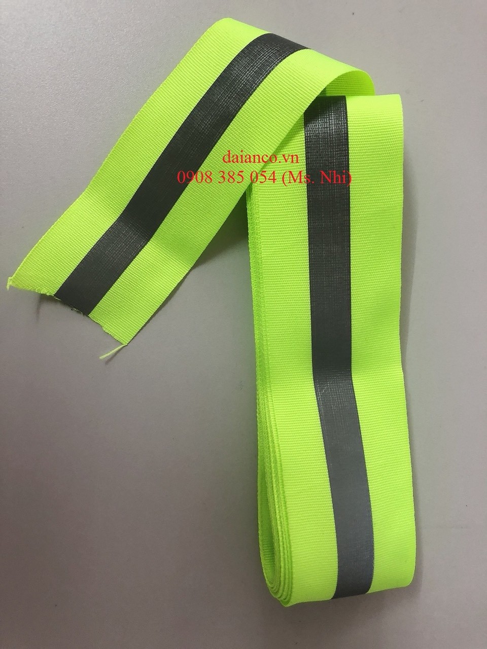 Hình ảnh Giảm giá đặc biệt 10m dây phản quang vải kẻ 5cm may kèm áo, áo mưa, balo- Hình thật, hàng sẵn Hình ảnh Giảm giá đặc biệt 10m dây phản quang vải kẻ 5cm may kèm áo, áo mưa, balo- Hình thật, hàng sẵn