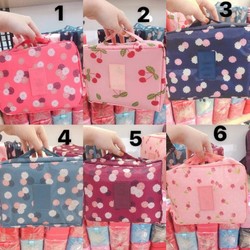 Túi đựng mỹ phẩm Floral Toiletry