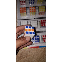 Set 2 cái rubik nhỏ 3x3 bằng nhựa rất đẹp Set 2 cái rubik nhỏ 3x3 bằng nhựa rất đẹp