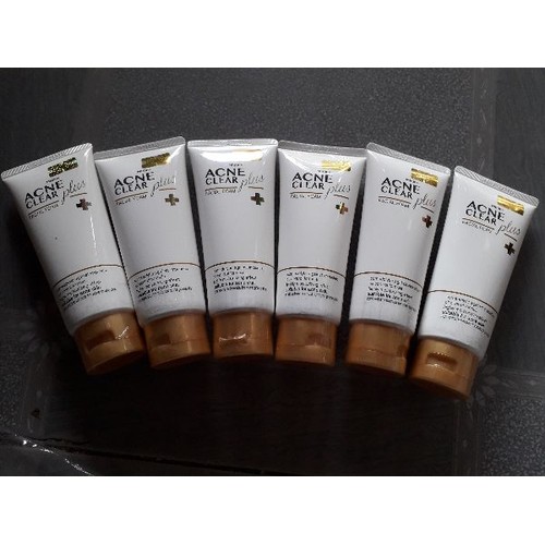 Sữa rửa mặt đặc trị mụn acnes Thái Lan