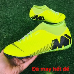 Giày đá bóng