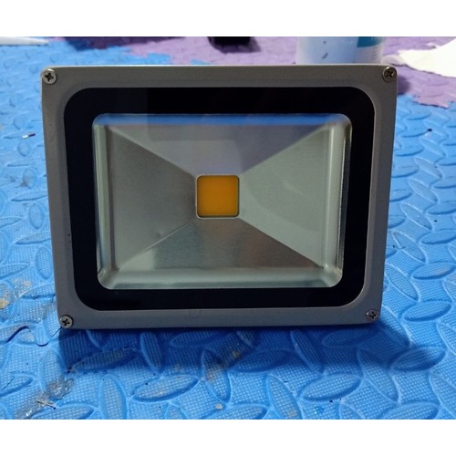 11342538 , 19582702 , 15_19582702 , 173000 , Den-pha-led-20w-loai-day-vo-ghi-xam-15_19582702 , sendo.vn , Đèn pha led 20w loại dày vỏ ghi xám Đèn pha led 20w loại dày vỏ ghi xám