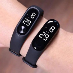 ĐỒNG HỒ LED CÁ TÍNH
