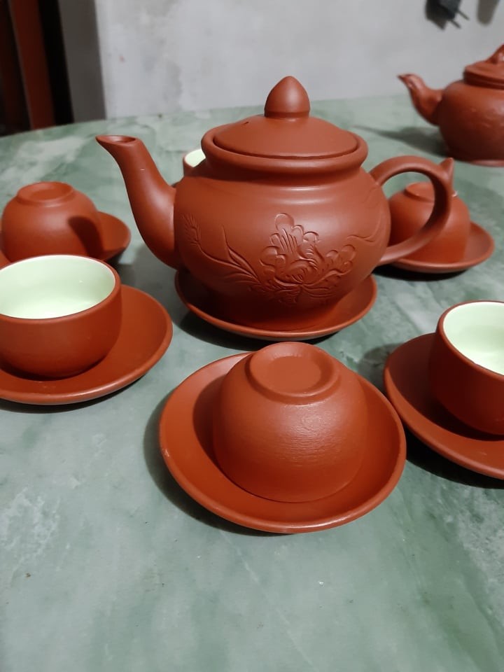 Ấm trà đất nung