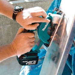 Máy cắt kim loại dùng pin Makita BCS550Z