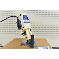 MÁY CẮT VẢI LEJIANG YJ 110