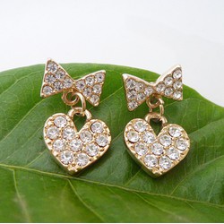 Khuyên tai nữ mẫu mới hình nơ gắn trái tim xinh xắn, phong cách Âu Mỹ 10537371 Khuyên tai nữ mẫu mới hình nơ gắn trái tim xinh xắn, phong cách Âu Mỹ 10537371