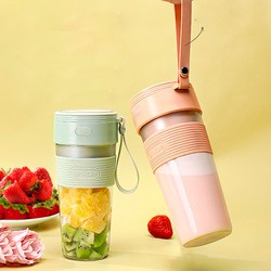 >> SO SÁNH GIÁ MÁY ĐIỆN DI HUYẾT SẮC TỐ | Shopee Lazada Sendo Tiki 8 máy xay sinh tố cầm tay di đông siêu tiện lợi - máy xay sinh tố sạc điện