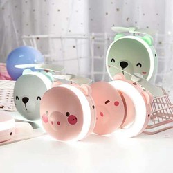 >> SO SÁNH GIÁ QUẠT TÍCH ĐIỆN MINI HÌNH THÚ DỄ THƯƠNG CÓ ĐÈN LED VÀ GƯƠNG SOI (MẪU NGẪU NHIÊN) | Shopee Lazada Sendo Tiki | Nên mua ở đâu rẻ nhất 16 Quạt tích điện mini hình thú dễ thương có đèn LED và Gương soi (Mẫu ngẫu nhiên)