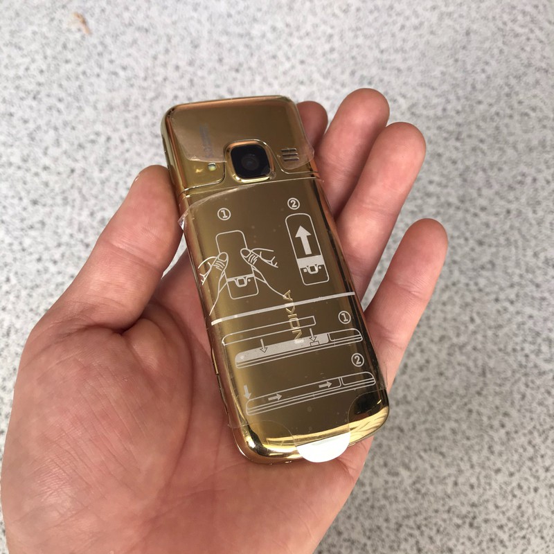 Nokia 6700 Classic Gold - 2