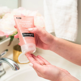 Sữa rửa mặt Neutrogena Oil Free Acne Wash Pink Grapefruit Scrub 124ml - 070501053607 - Sữa rửa mặt | InnisfreeShop.vn