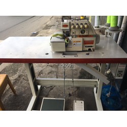 Máy vắt sổ 2 kim 4 chỉ SIRUBA 747F