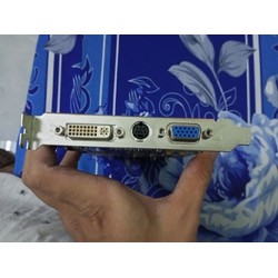 Card màn hình cỏ giga RX30 128MB DDR