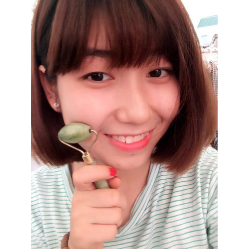 Cây lăn massage mặt đá ngọc bích