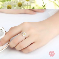 nhẫn hoa cúc