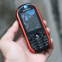 Motorola Rokr E2 nguyên zin mới Fullbox Phụ Kiện